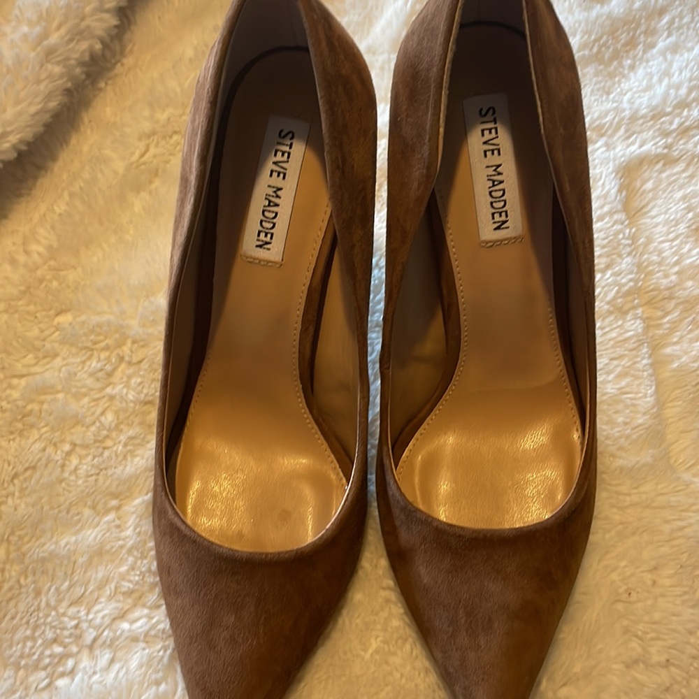 Steve Madden brown suede new.